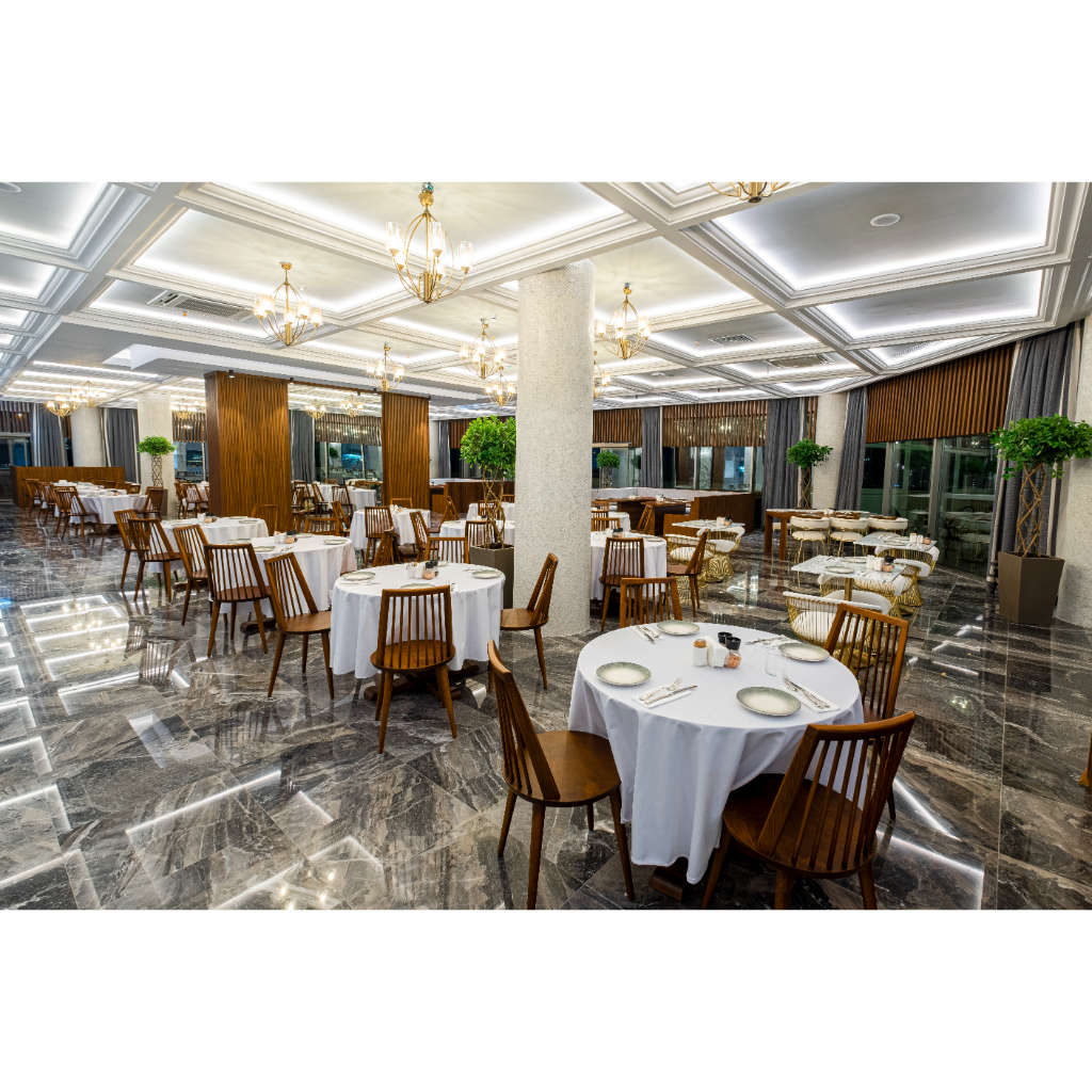 Platinum Restaurant1