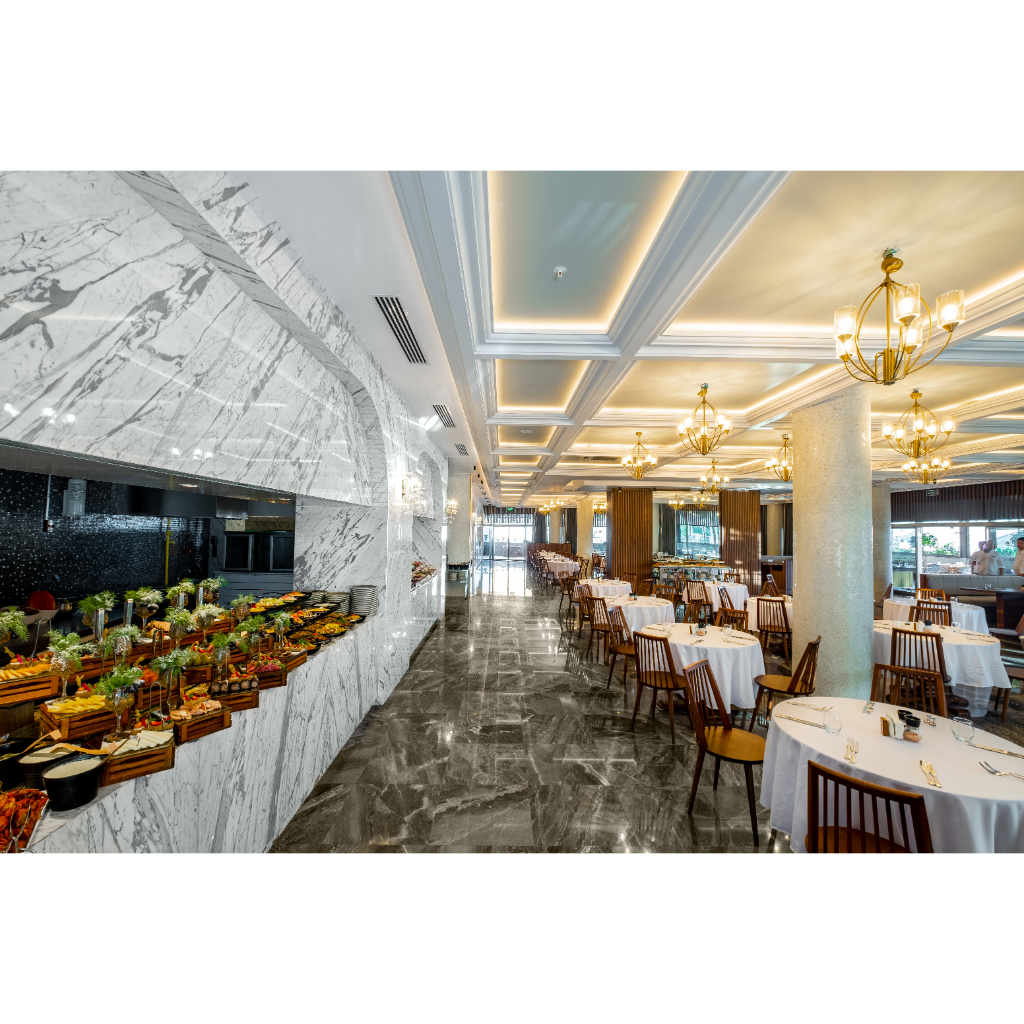 Platinum Restaurant11