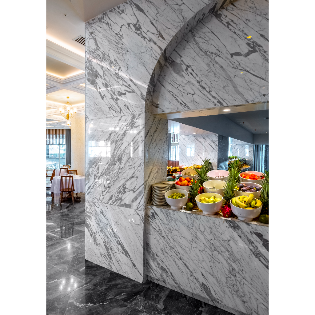 Platinum Restaurant13
